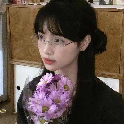 姹紫嫣红碧绿波